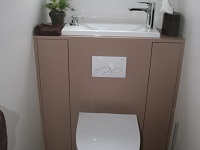 Wand WC mit integriertem WiCi Bati Becken - Frau R (Frankreich - 63) 2 auf 4 (nachher)